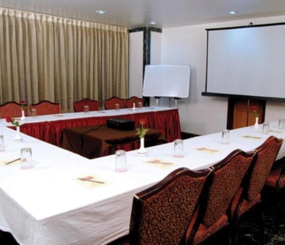 The Ambience Hotel Πούνε Εξωτερικό φωτογραφία