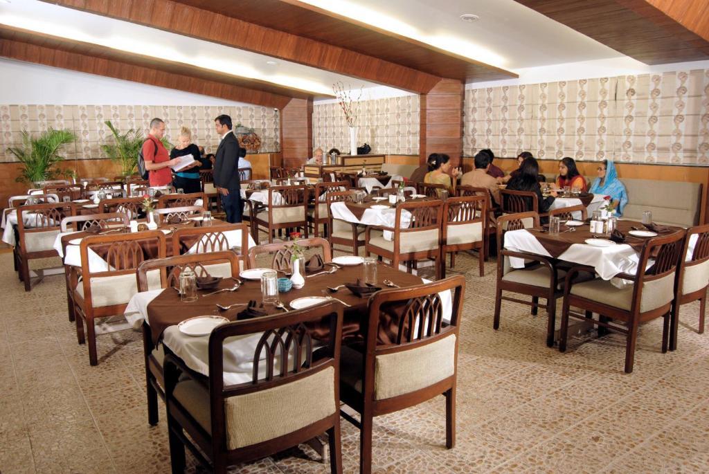 The Ambience Hotel Πούνε Εξωτερικό φωτογραφία